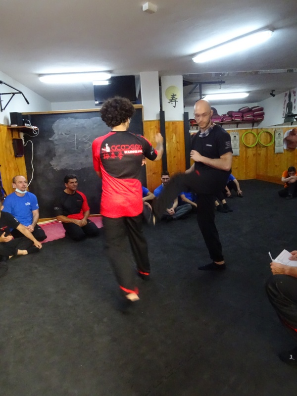 Kung Fu Academy di Sifu Mezzone Arti Marziali e palestra di Sport da Combattimento Wing Chun Weng Chun Tjun Tai Chi Taijiquan Qigong Sanda Difesa Personale (163)